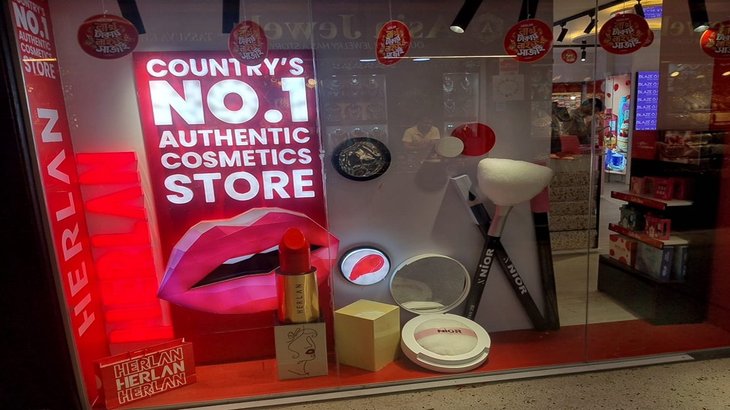 First Impressions Count: The Role of Signage in Business Growth